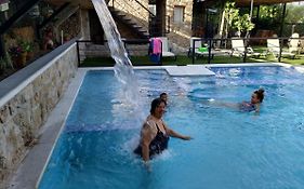 Posada Rural SPA Granja LA TEJERA de Lozoya